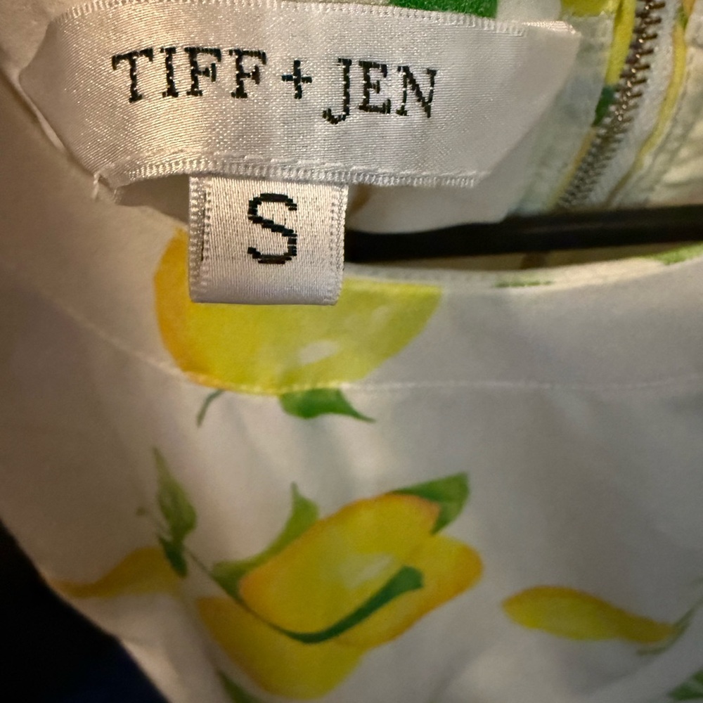 White and Yellow Ruffled Crop Tank Top GUC - Picture 4 of 6